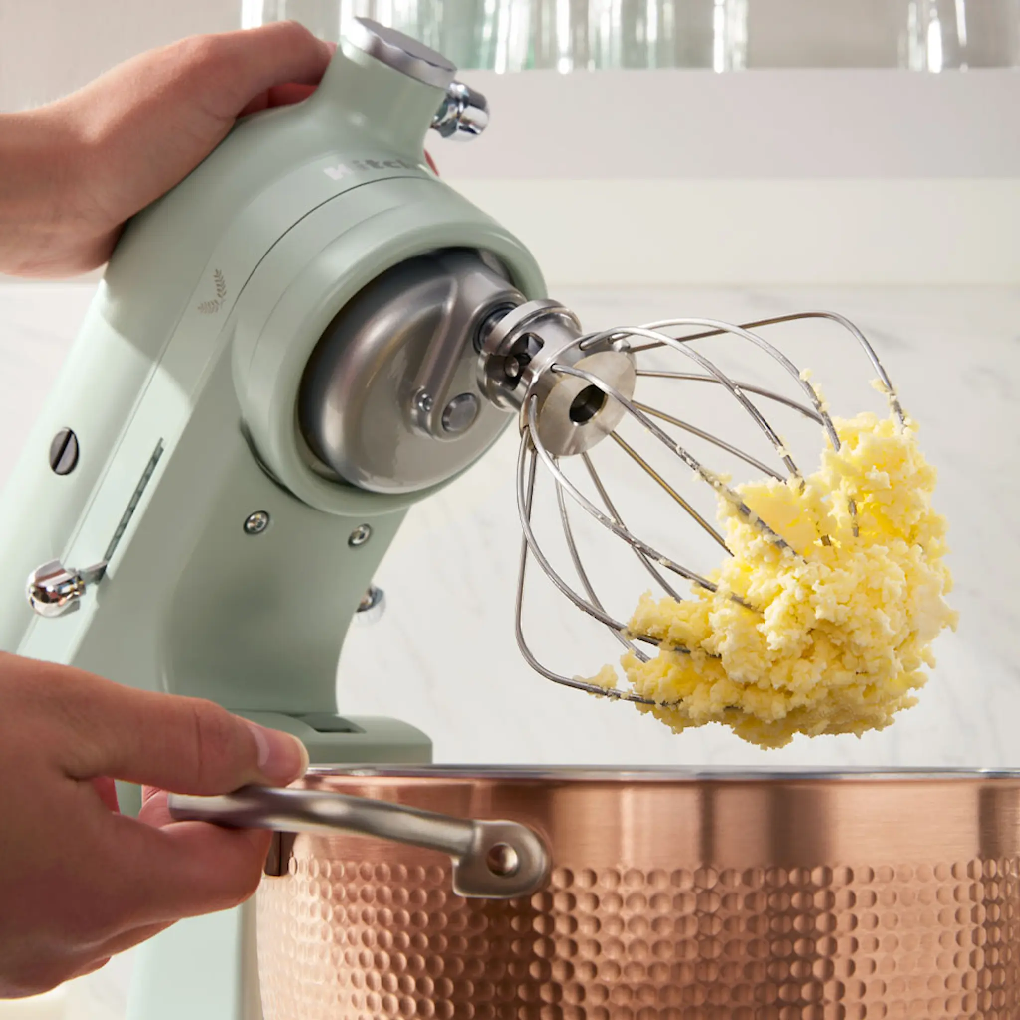 KitchenAid Artisan kjøkkenmaskin 5KSM180LEELB 4,7L design edition 2022 blossom