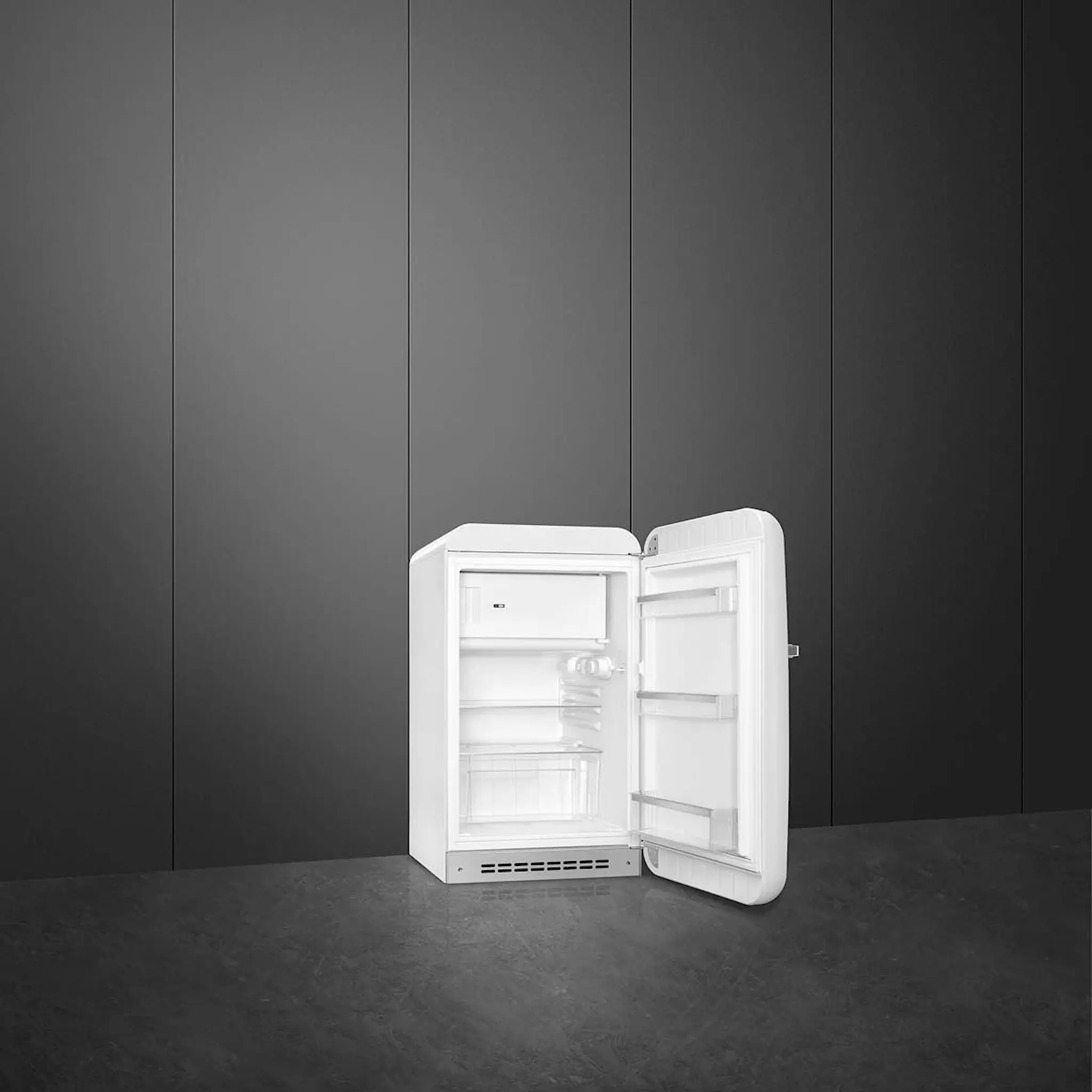 SMEG Kjøleskap FAB10R høyrehengt hvit