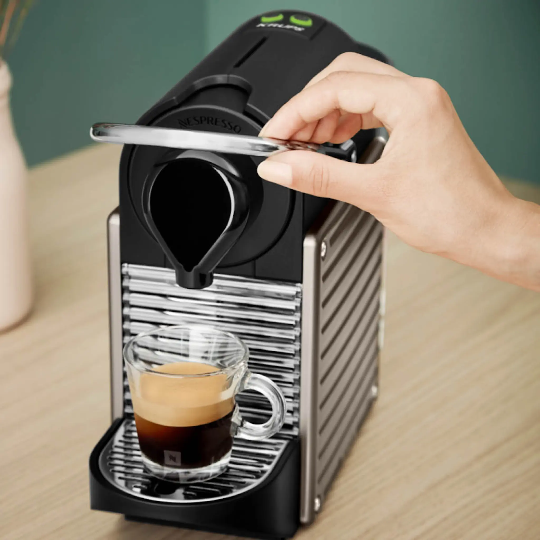Nespresso Nespresso Pixie C61 Kaffemaskin Titan