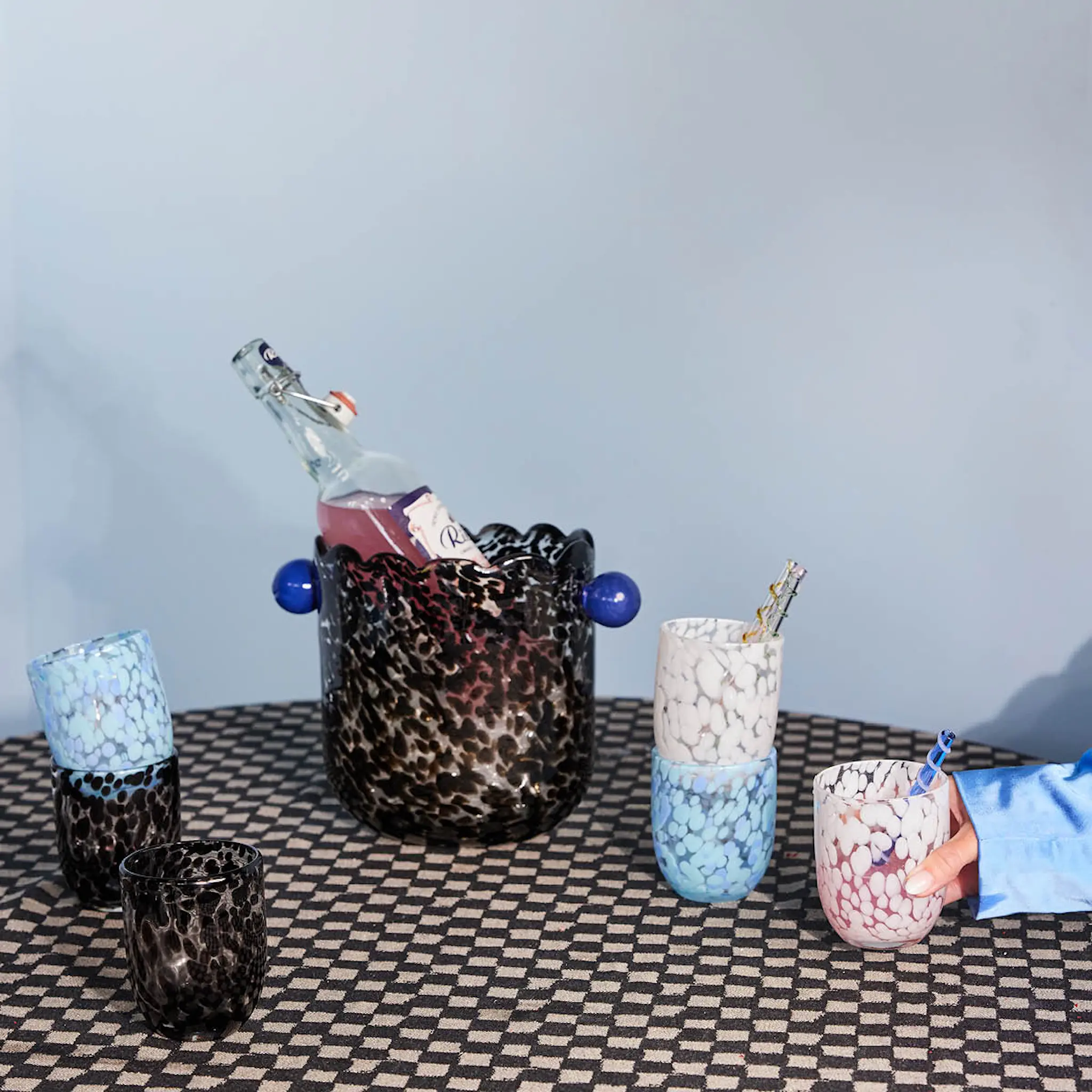 ByOn Vase/vinkjøler 26 cm svart