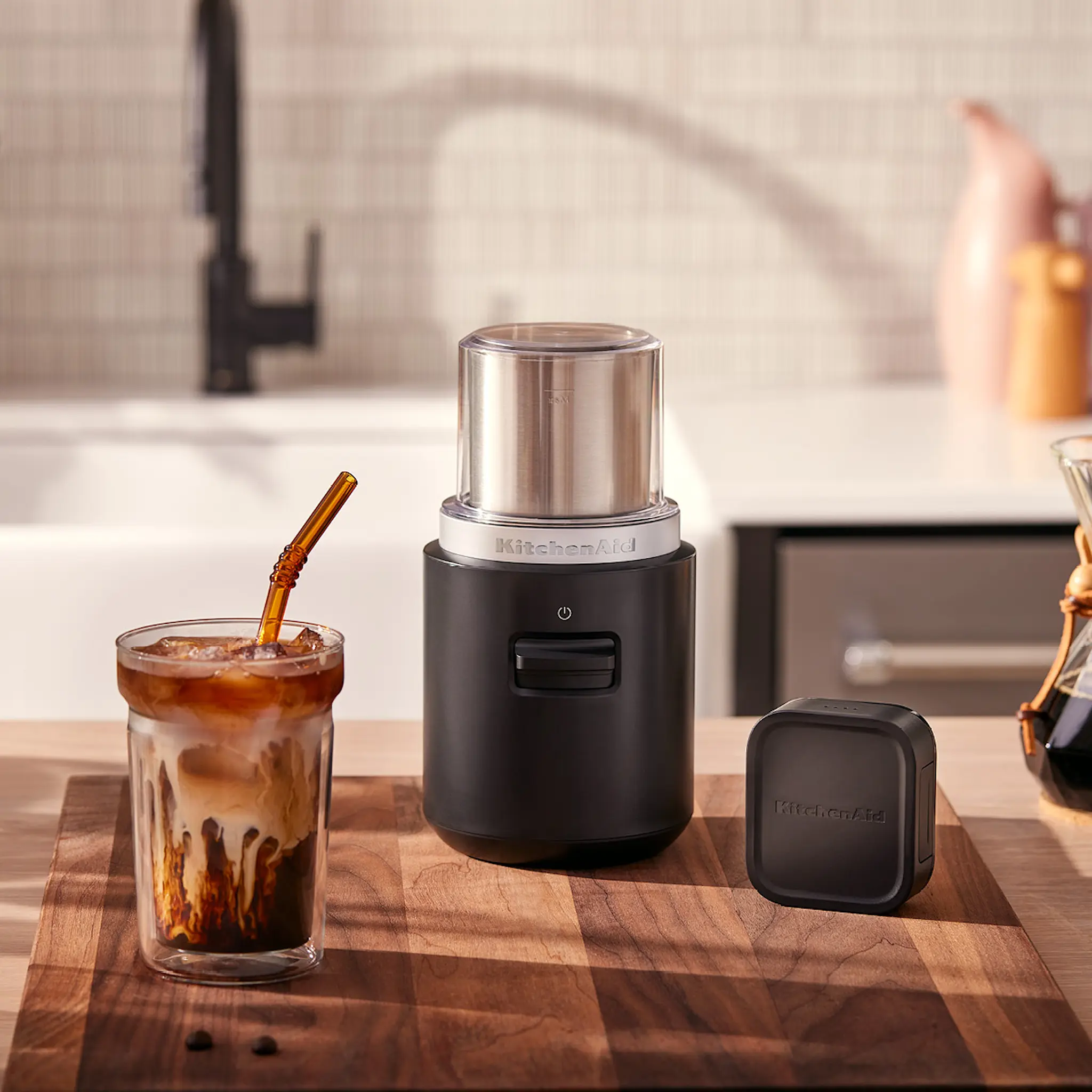 KitchenAid KitchenAid Go Cordless Kaffekvarn 5KBGR111BM med batteri Mattsvart