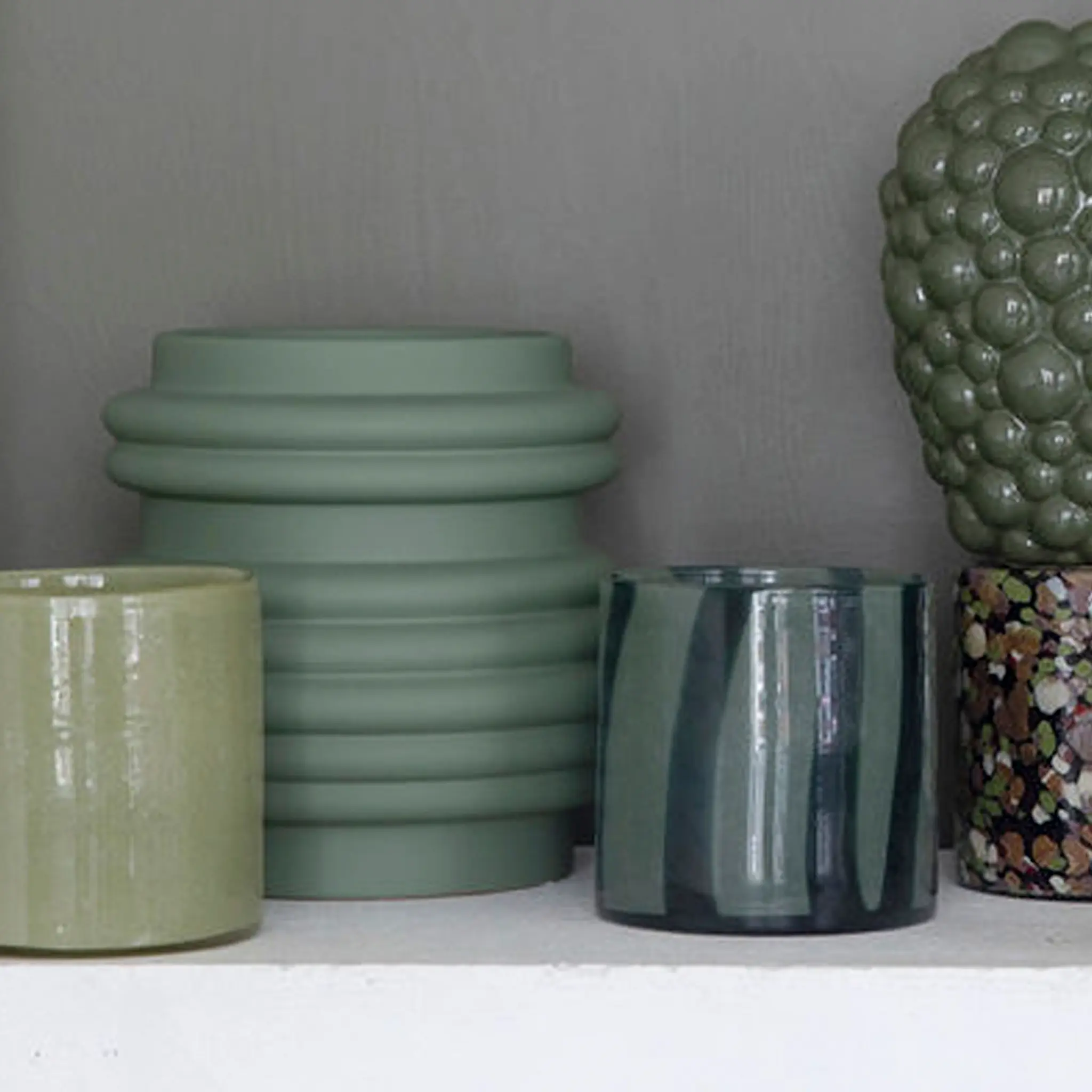 ByOn Calore vase/lyslykt 15x15 cm grønn/svart striper