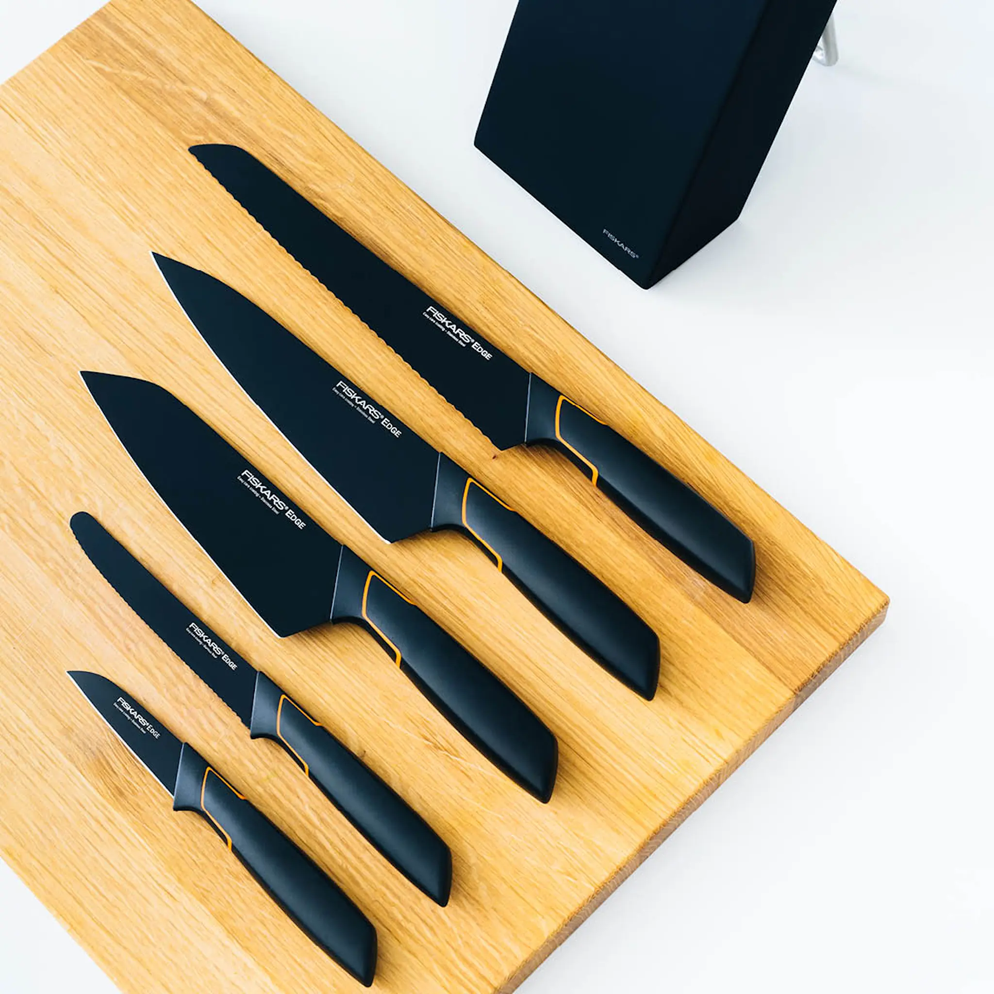 Fiskars Functional Form Edge knivblokk med 5 kniver