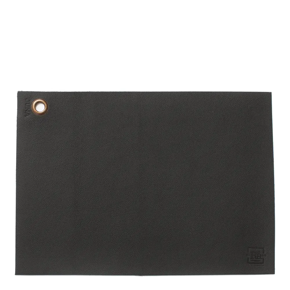 RÅ dekkeserviett 30x43 cm svart