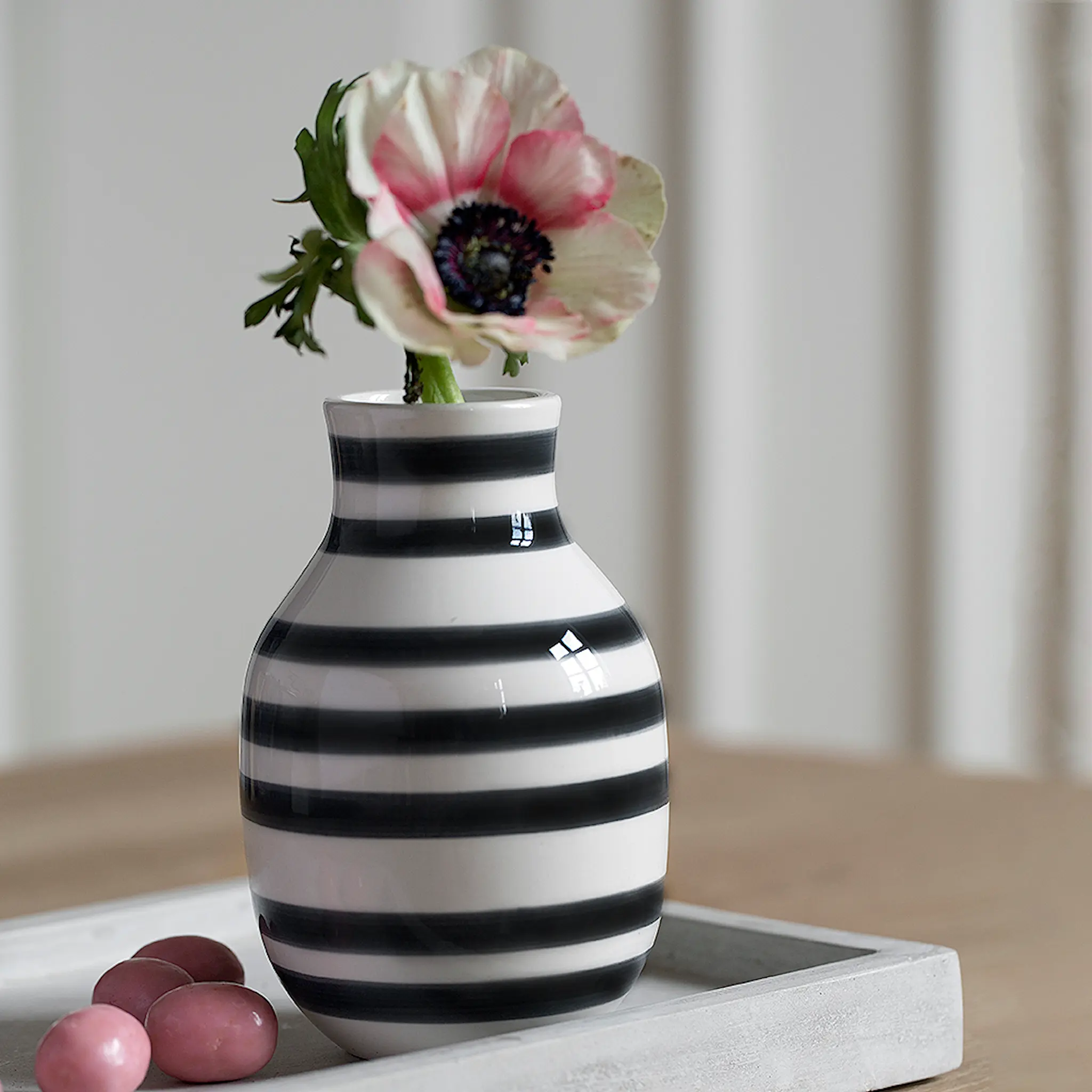 Kähler Omaggio vase 12,5 cm svart