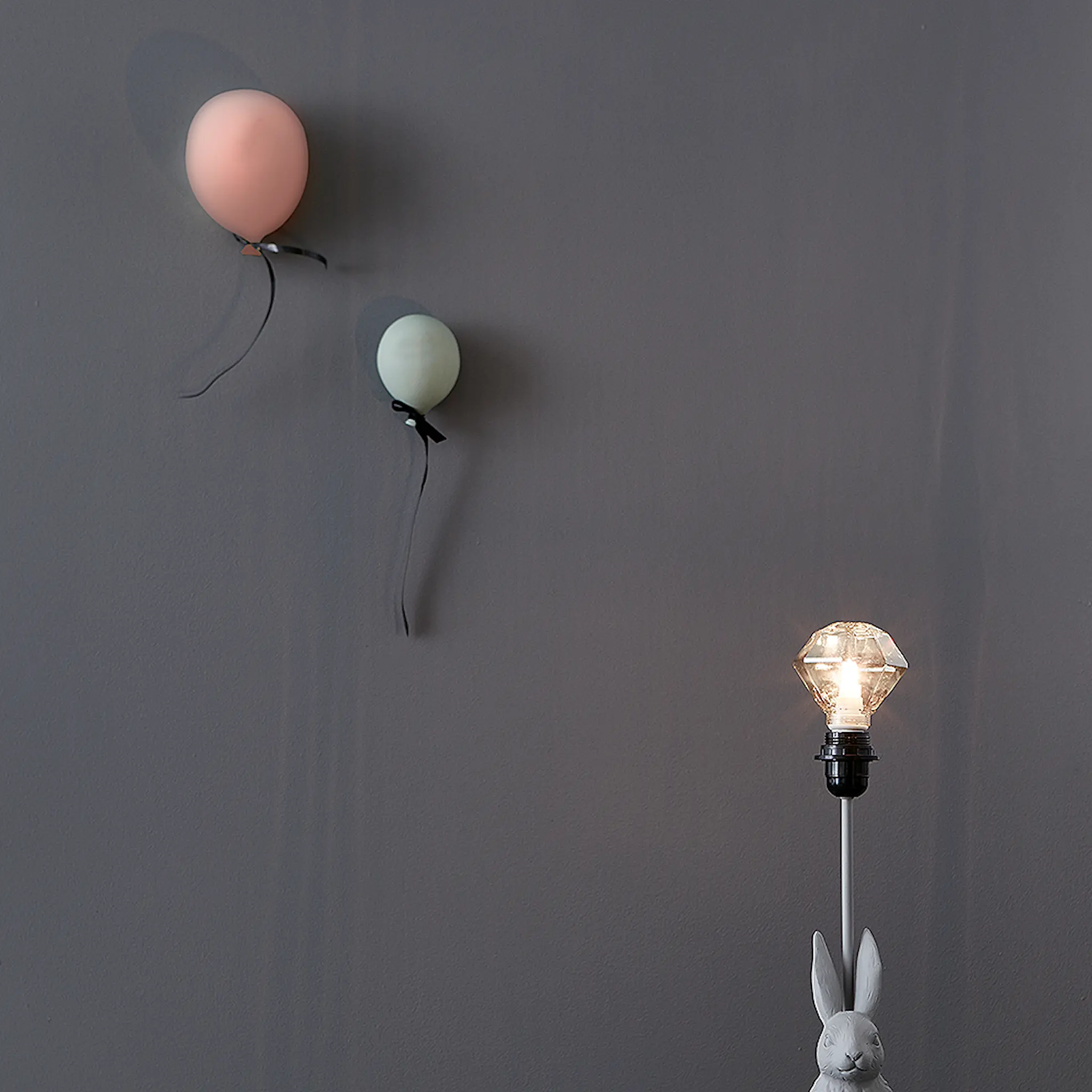ByOn Balloon veggdekor 17x23 cm rosa