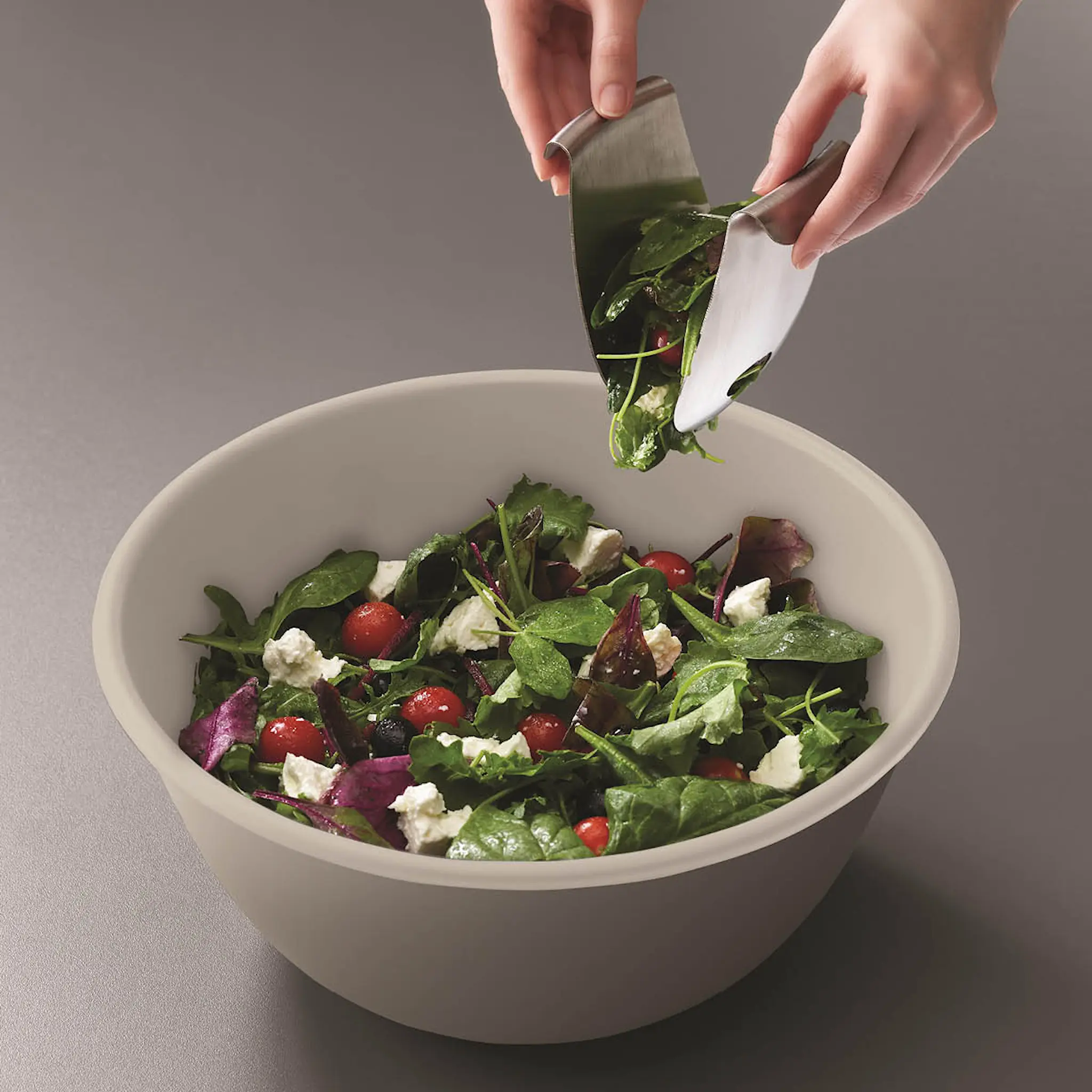 Joseph Joseph Uno salatskål med salatbestikk grå