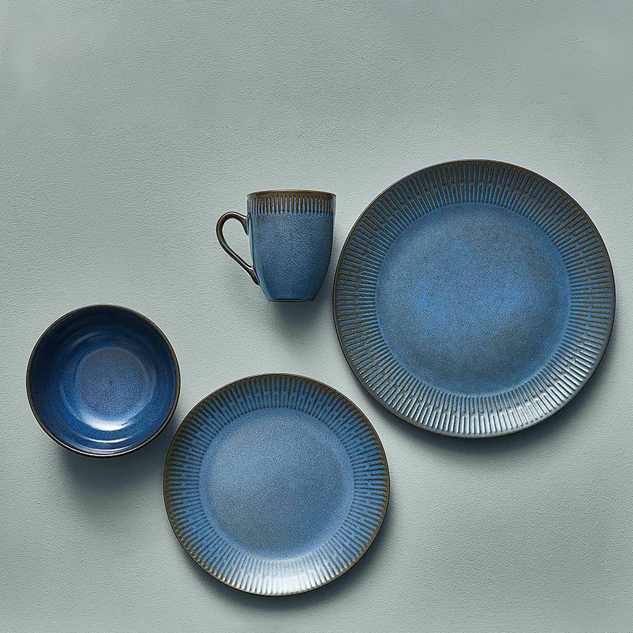 Aida Relief stoneware skål 14 cm blå