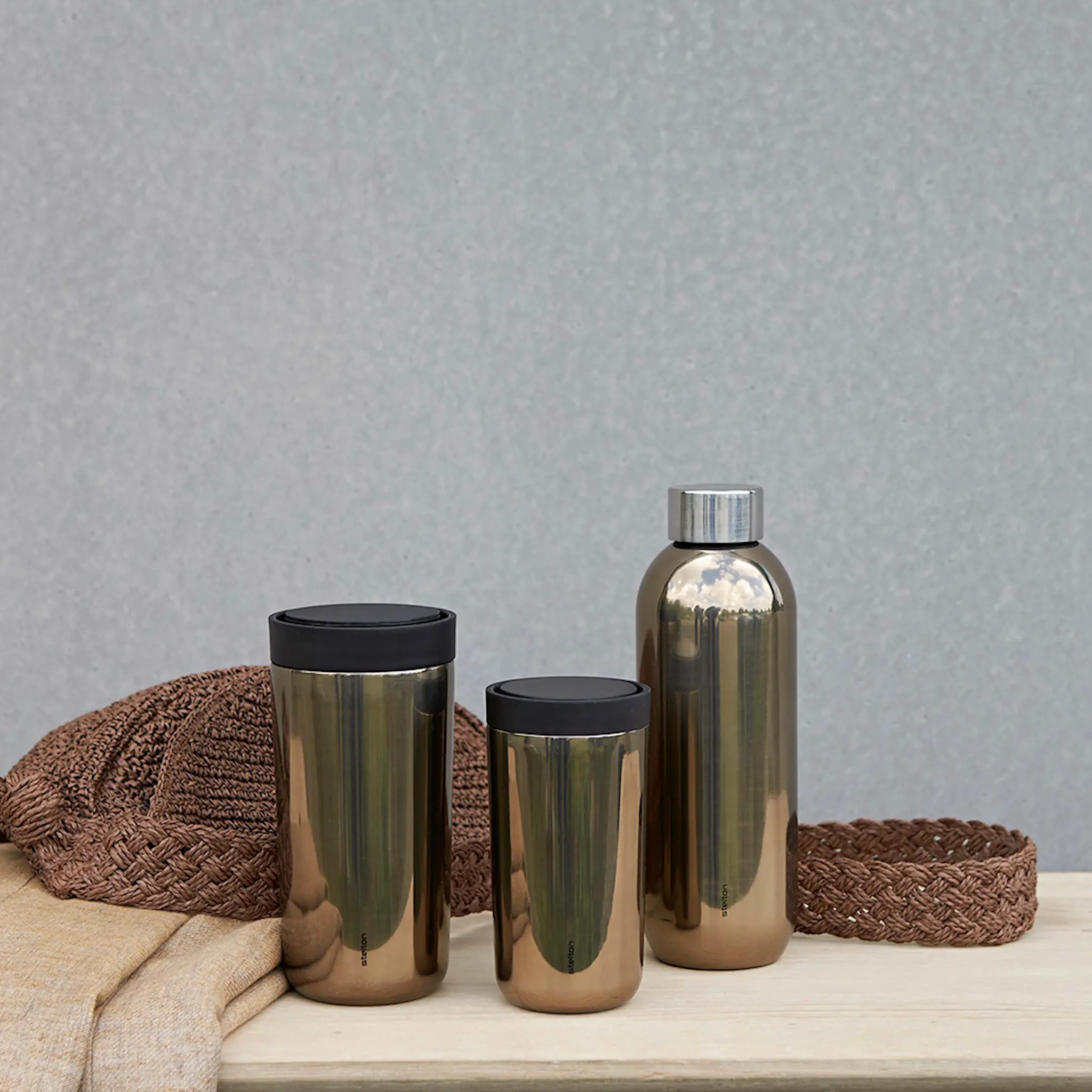 Stelton To Go Click Mugg 20 cl Guld